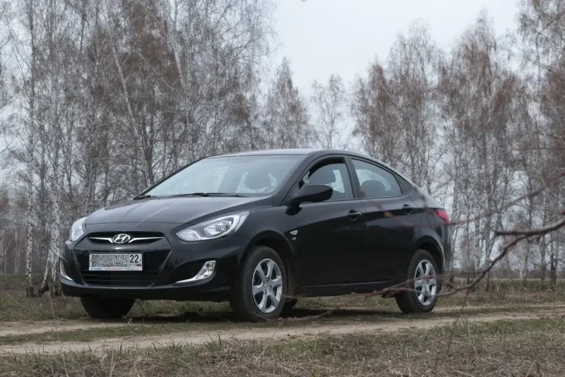 Hyundai Solaris черный