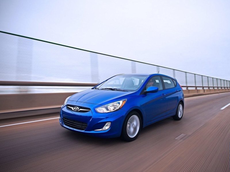 Hyundai Accent 2012