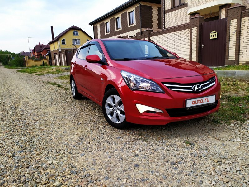 Hyundai Solaris 2014 1.6 Red