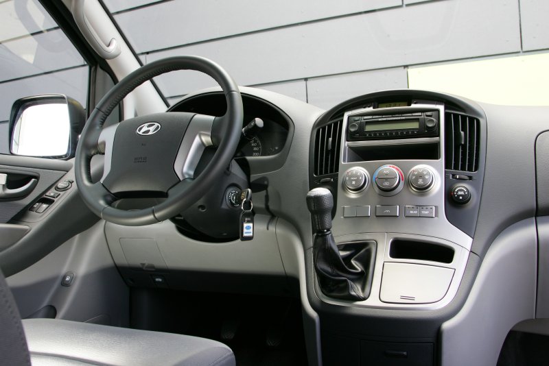 Hyundai h1 2017