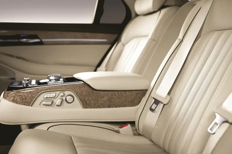 Genesis g90 интерьер