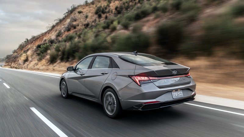 Новая Hyundai Elantra 2021