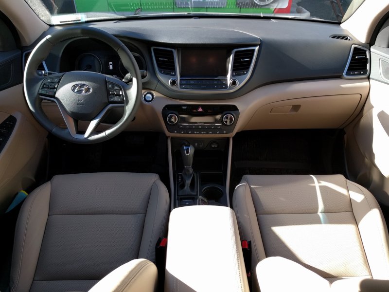 Hyundai Tucson 2016 салон