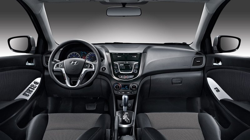 Hyundai Solaris 2016 салон
