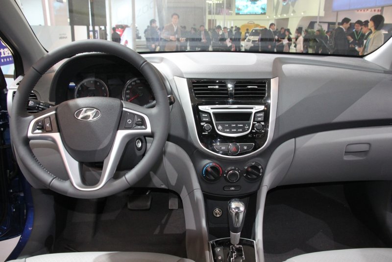 Hyundai Verna 2010