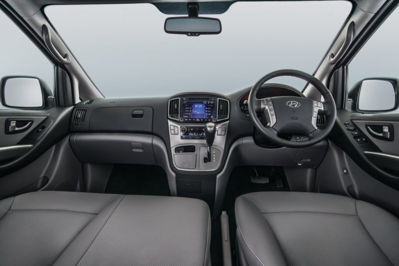 Hyundai Starex