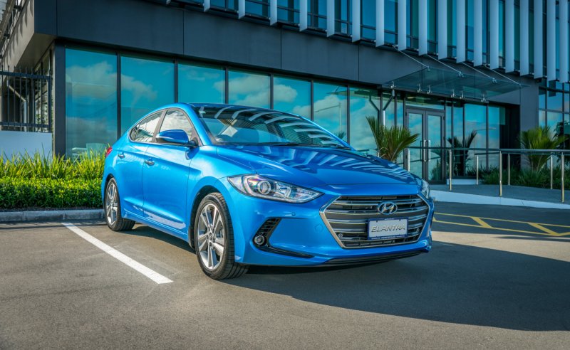 Hyundai Elantra 5