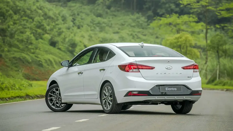 Hyundai Elantra 2019
