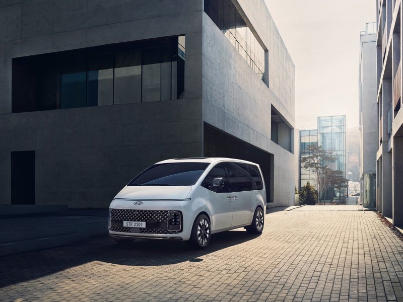 Новый Hyundai минивэн 2021