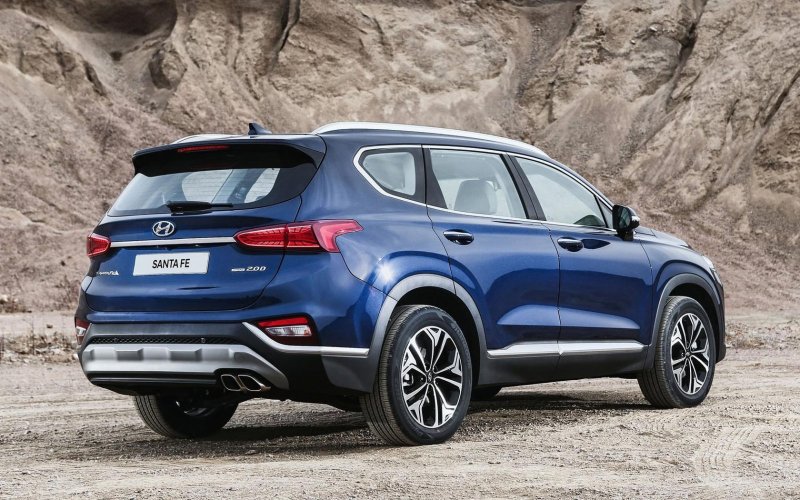 Hyundai Santa Fe 2021 черный