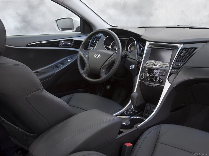 Hyundai Sonata 2011