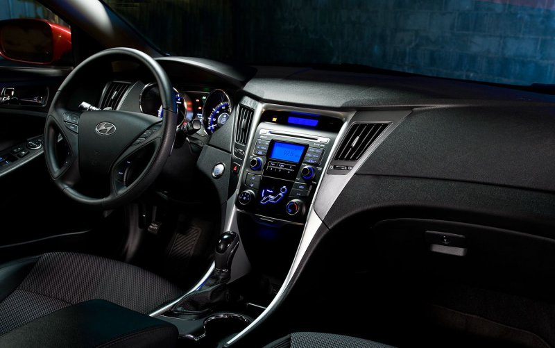 Hyundai Sonata 2013 салон