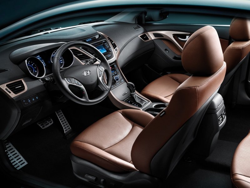 Hyundai Elantra 2017 салон