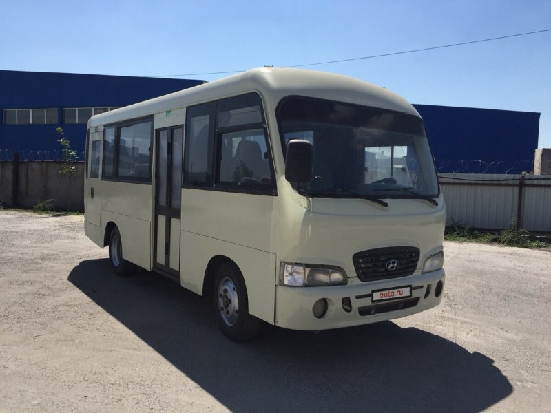 Hyundai County 22 места