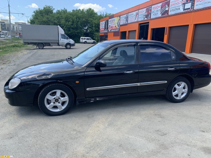 Hyundai Sonata 1 поколение
