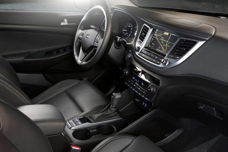 Hyundai Tucson 2016 интерьер