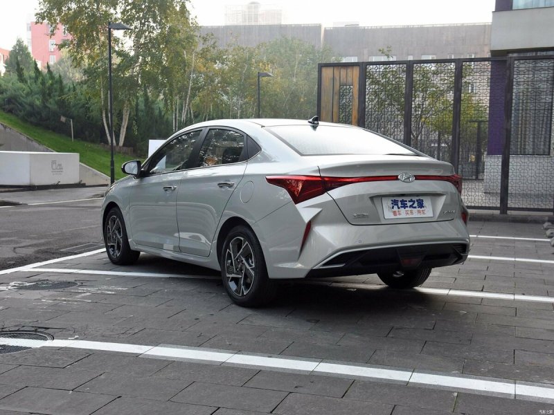 Hyundai Solaris 2021