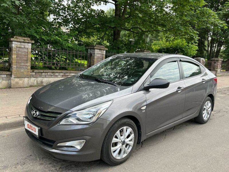 Hyundai Solaris серый