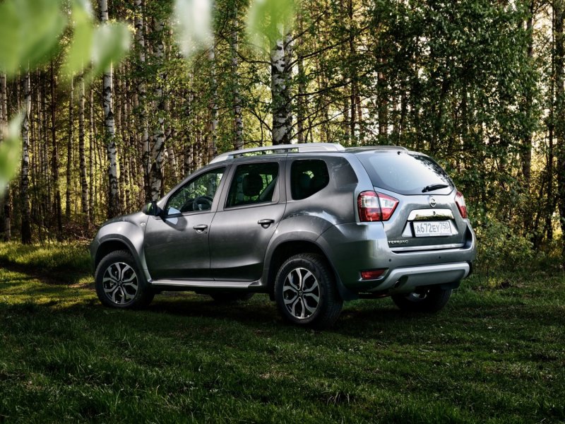 Nissan Terrano 2015