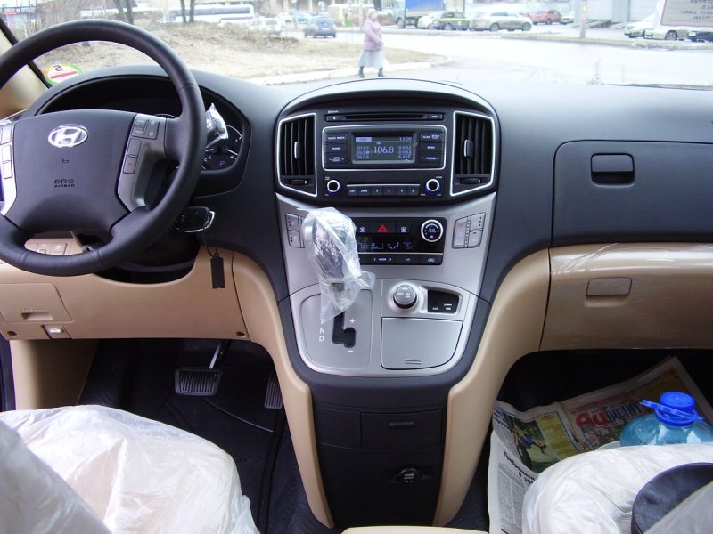 Hyundai Starex h1