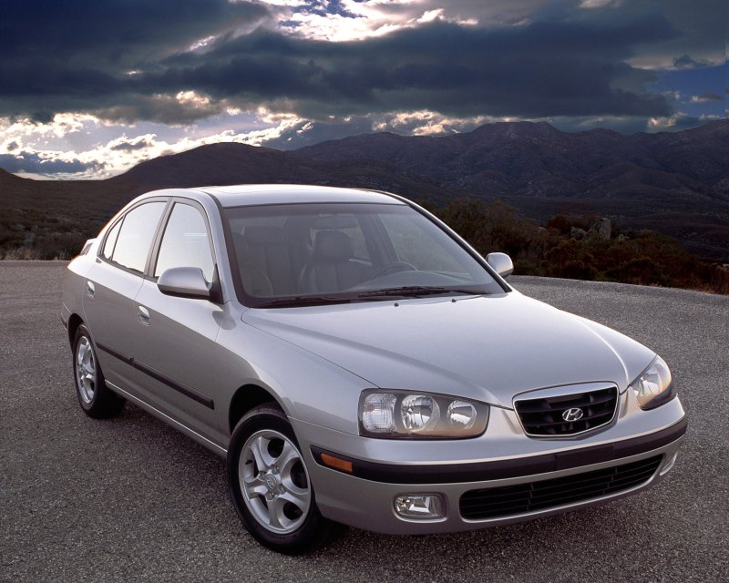 Hyundai Elantra 2003 2.0