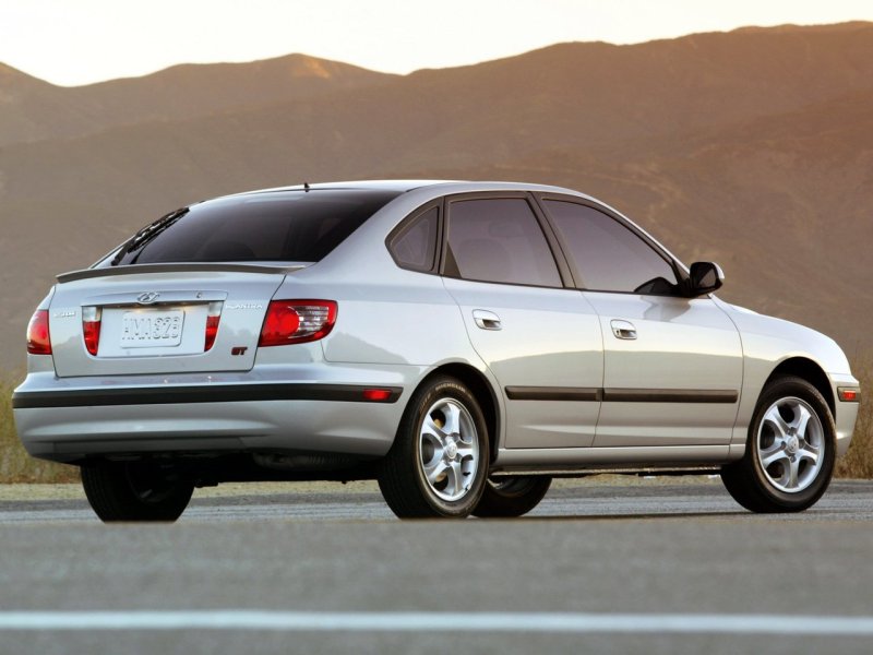 Hyundai Elantra 2003
