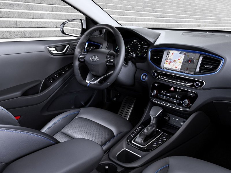 Hyundai Ioniq салон