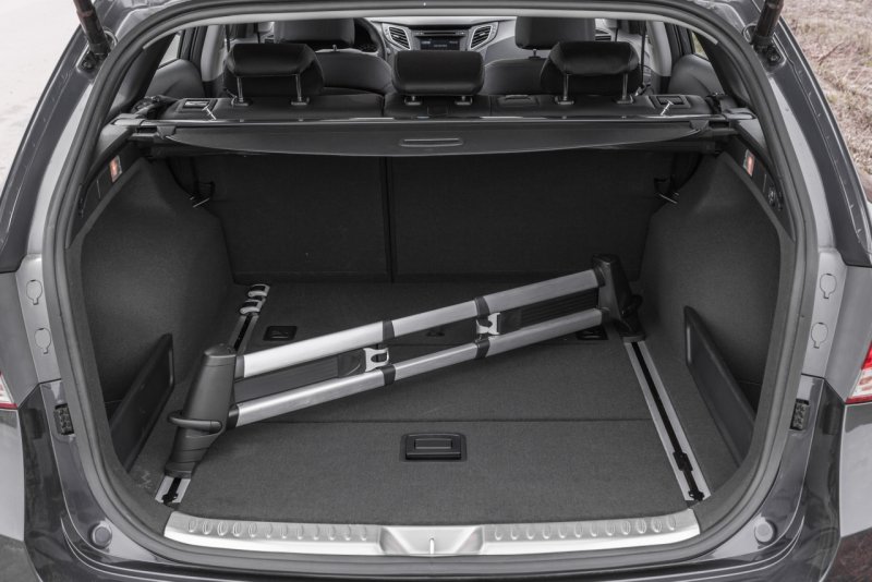 Hyundai i40 салон