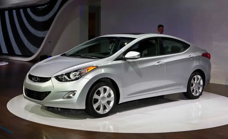 Hyundai Elantra 2015 седан