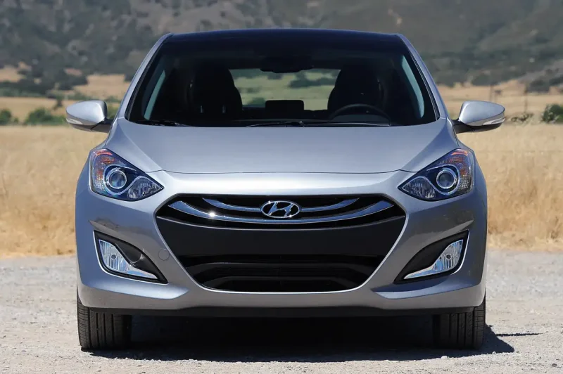 Hyundai Elantra 2023