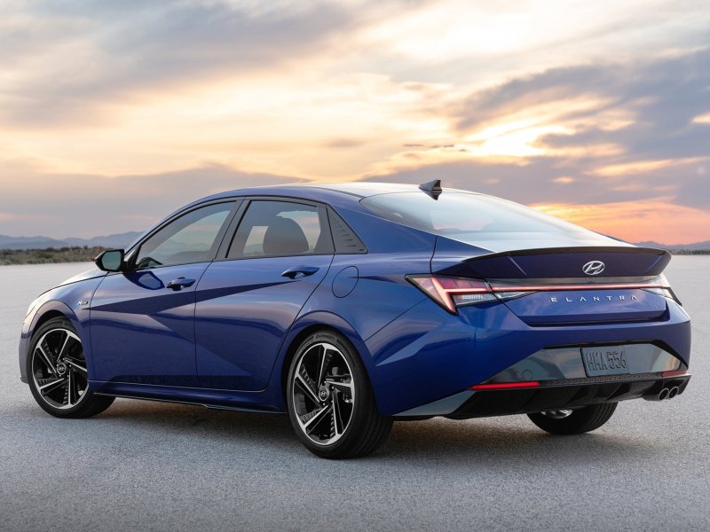 Hyundai Elantra 2021