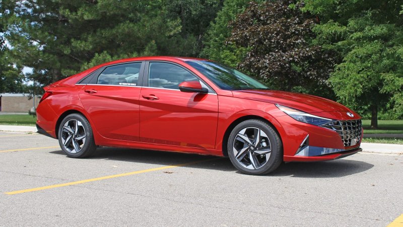 Hyundai Elantra 2021