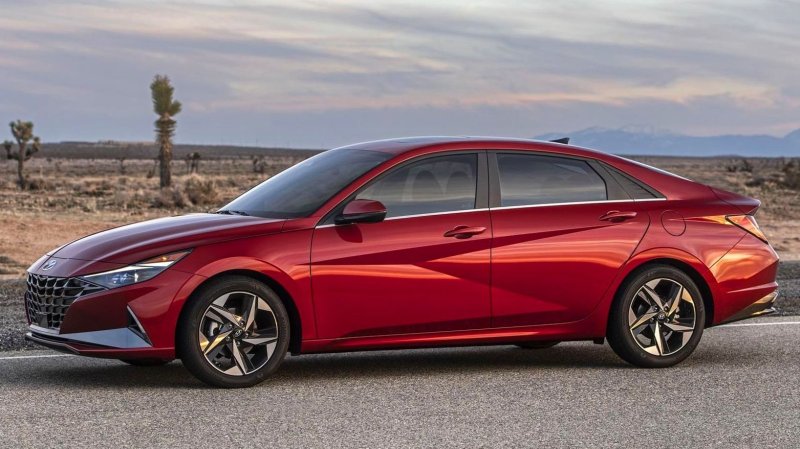 Hyundai Elantra 7