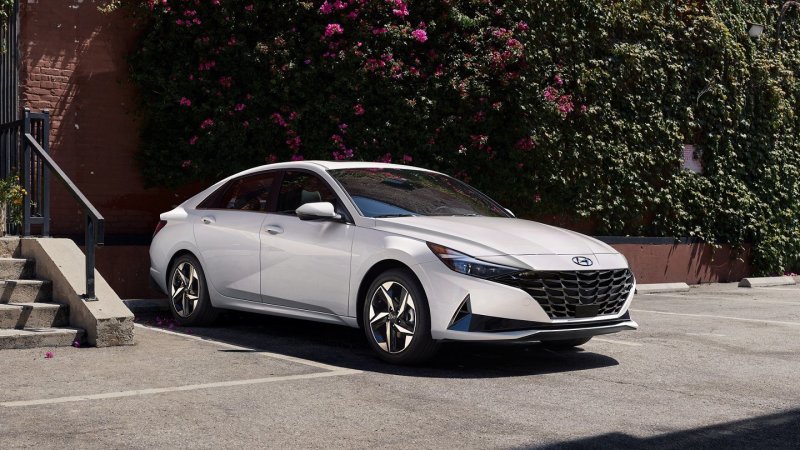 Новая Hyundai Elantra 2021