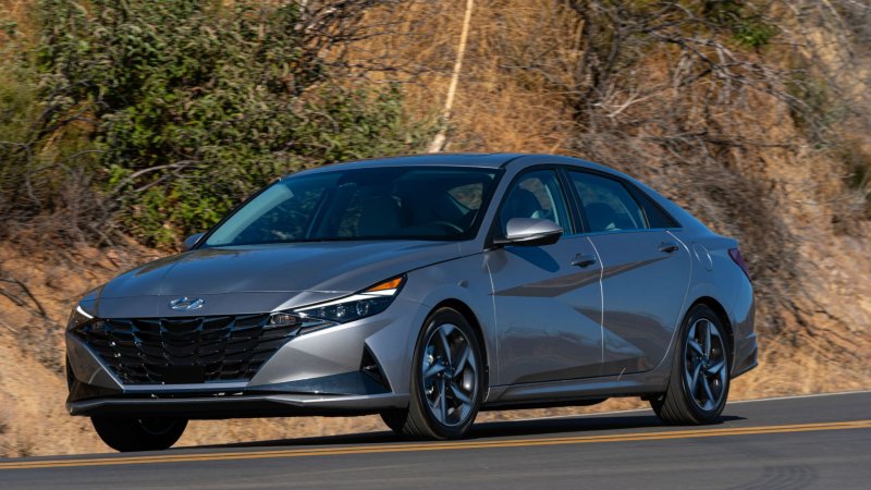 Hyundai Elantra 2021