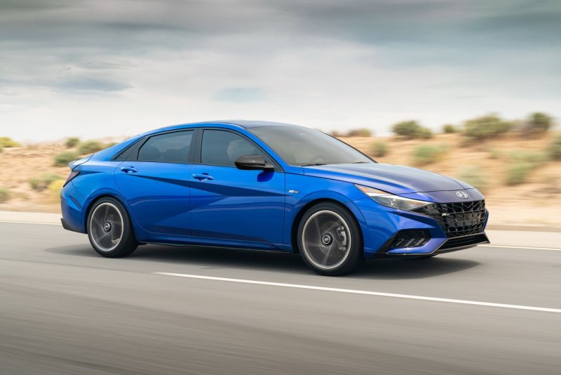 Hyundai Elantra 2021