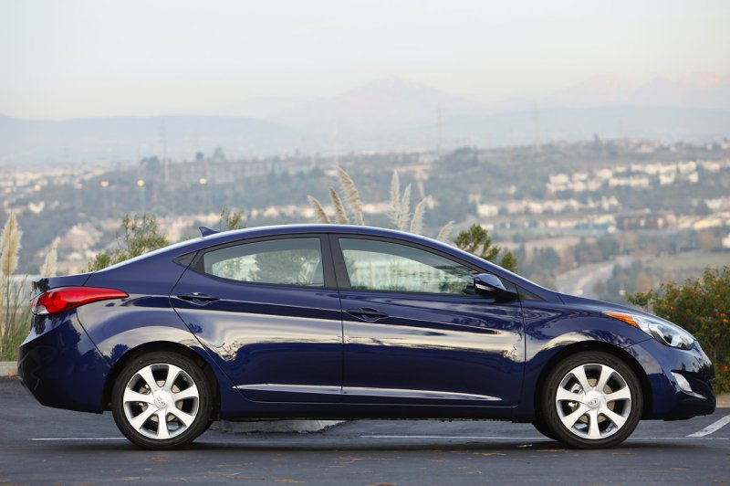 Hyundai Elantra 2011 Black