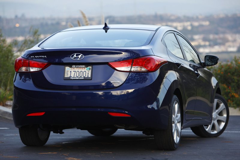 Hyundai Avante 2012 салон