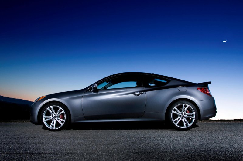 Hyundai Genesis Coupe i