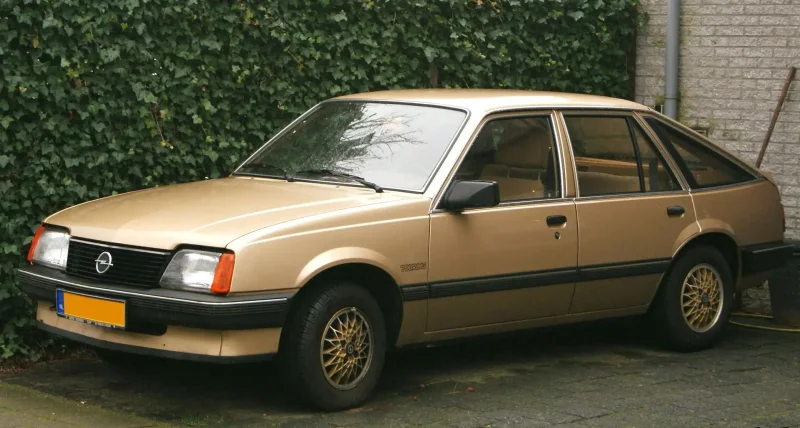Opel Ascona Hatchback