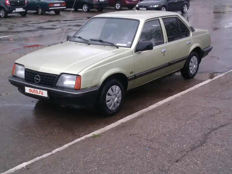 Opel Ascona 1.8