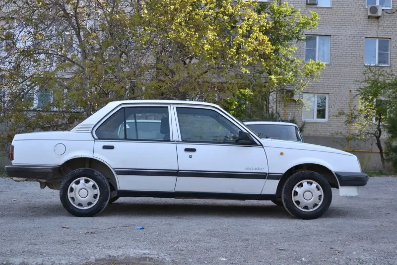 Opel Ascona c
