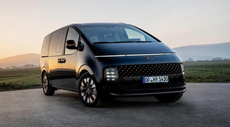 Минивэн Hyundai Staria 2022