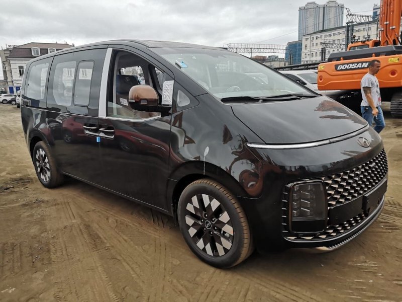 Hyundai Staria 2021