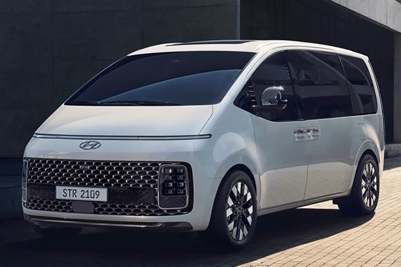 Hyundai Staria 2021