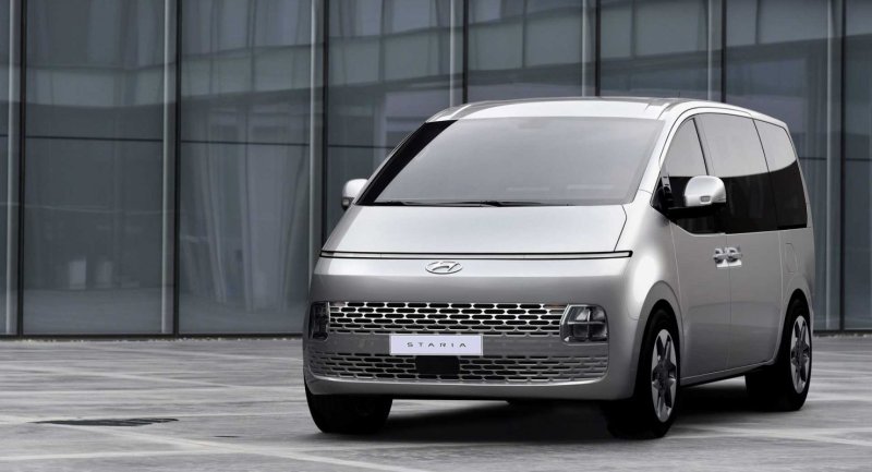 Минивэн Hyundai Staria 2022