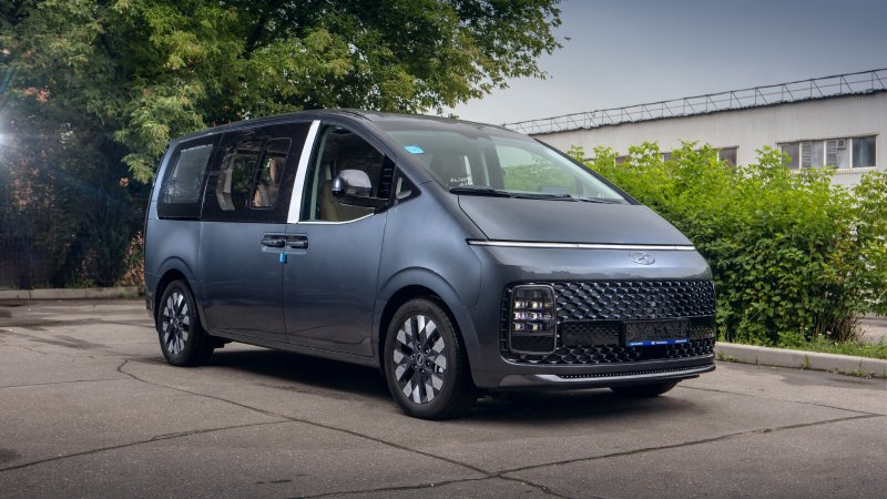 Hyundai Staria