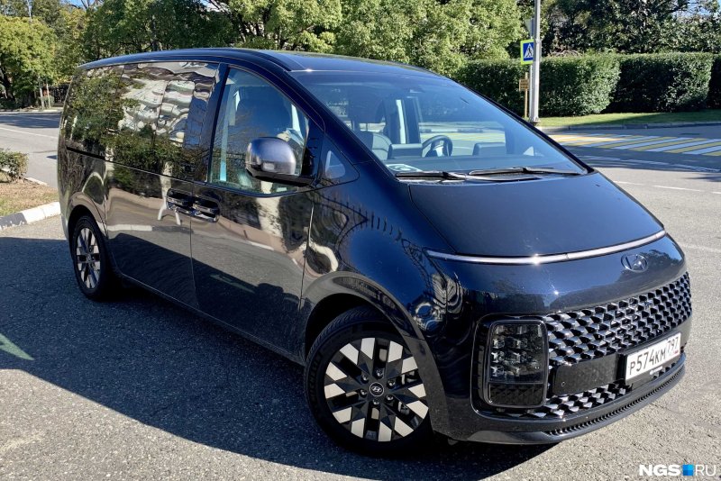 Hyundai Staria 2021