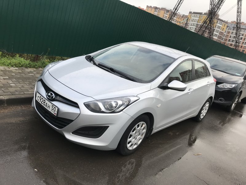 Серый Хендай i30 2014г