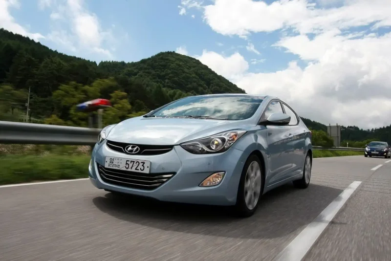 Hyundai Elantra (Avante)